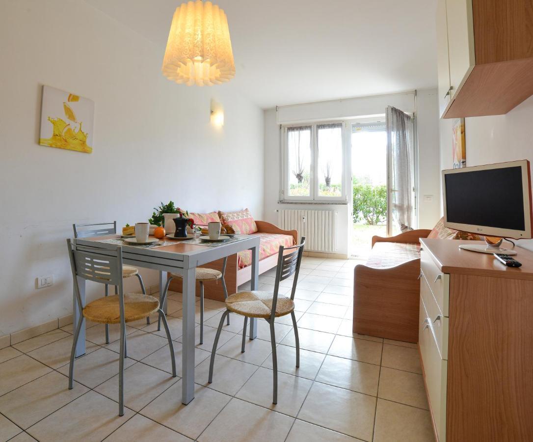 בורדיגרה Residence Laura מראה חיצוני תמונה