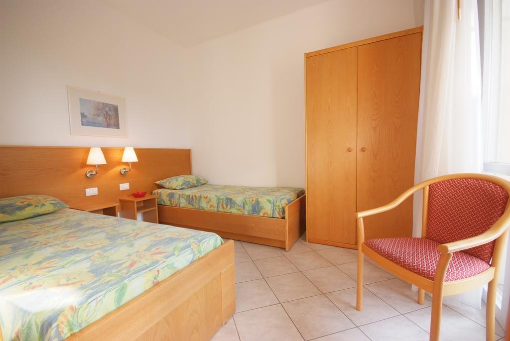 בורדיגרה Residence Laura מראה חיצוני תמונה